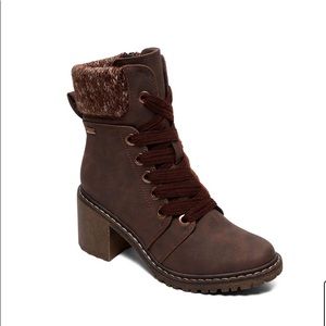 Roxy Whitley boots